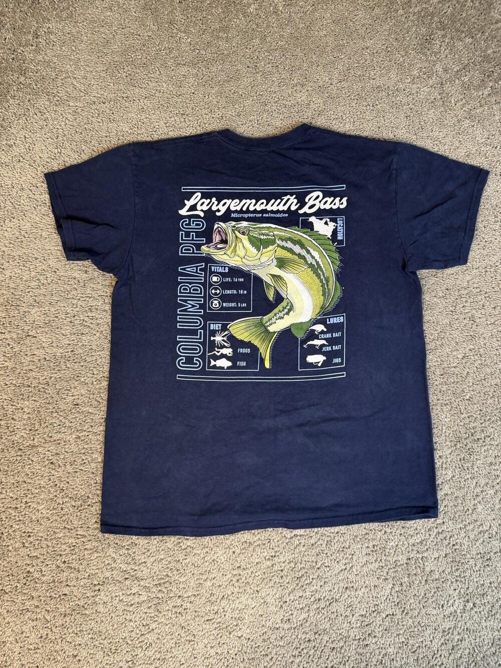 Columbia Shirt Mens L Blue Largemouth Bass Graphic Crew Neck Cotton Classic Fit